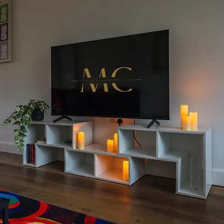 Stylish 3-bed Near Scotch Corner By Mcpi Hosting, Perfect For Families & Groups! 度假居 Middleton Tyas