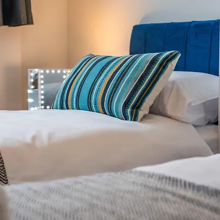 Stylish 3-bed Near Scotch Corner By Mcpi Hosting, Perfect For Families & Groups! 度假居