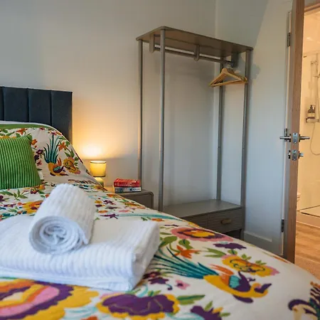 Stylish 3-bed Near Scotch Corner By Mcpi Hosting, Perfect For Families & Groups! 度假居 *