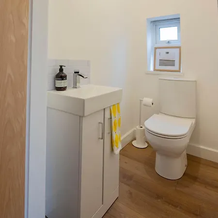 Stylish 3-bed Near Scotch Corner By Mcpi Hosting, Perfect For Families & Groups! Middleton Tyas